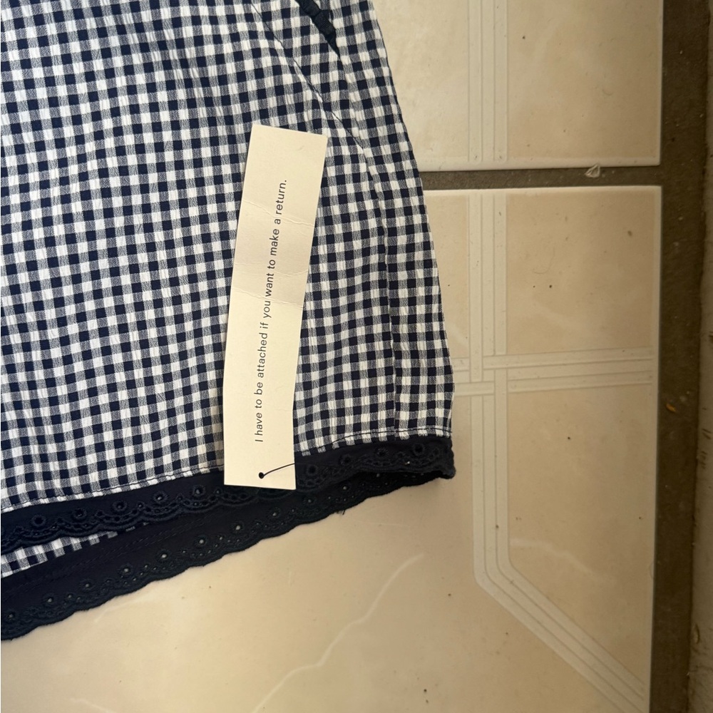 Reformation June Low Rise Short - Picture 3 of 8